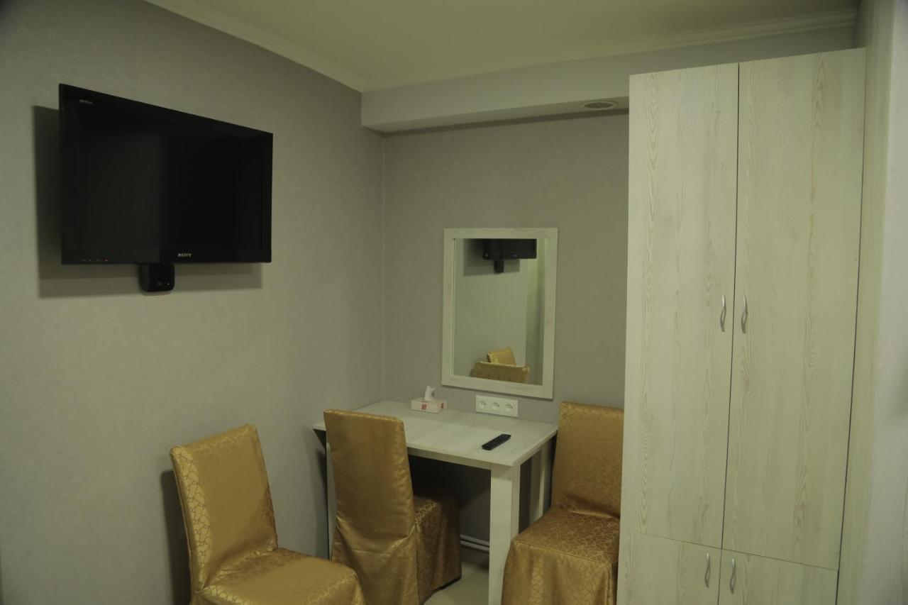 5X5 Hotel Erevan Esterno foto
